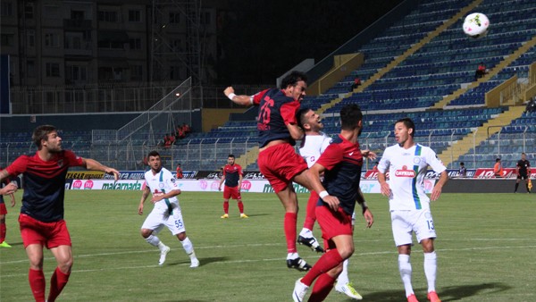 Mersin 3 puanla tanıştı Mersin 3 puanla tanıştı